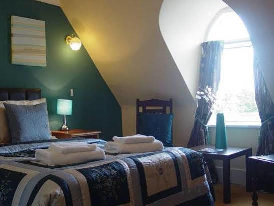 Cranborne Guest Exclusively For Adults
