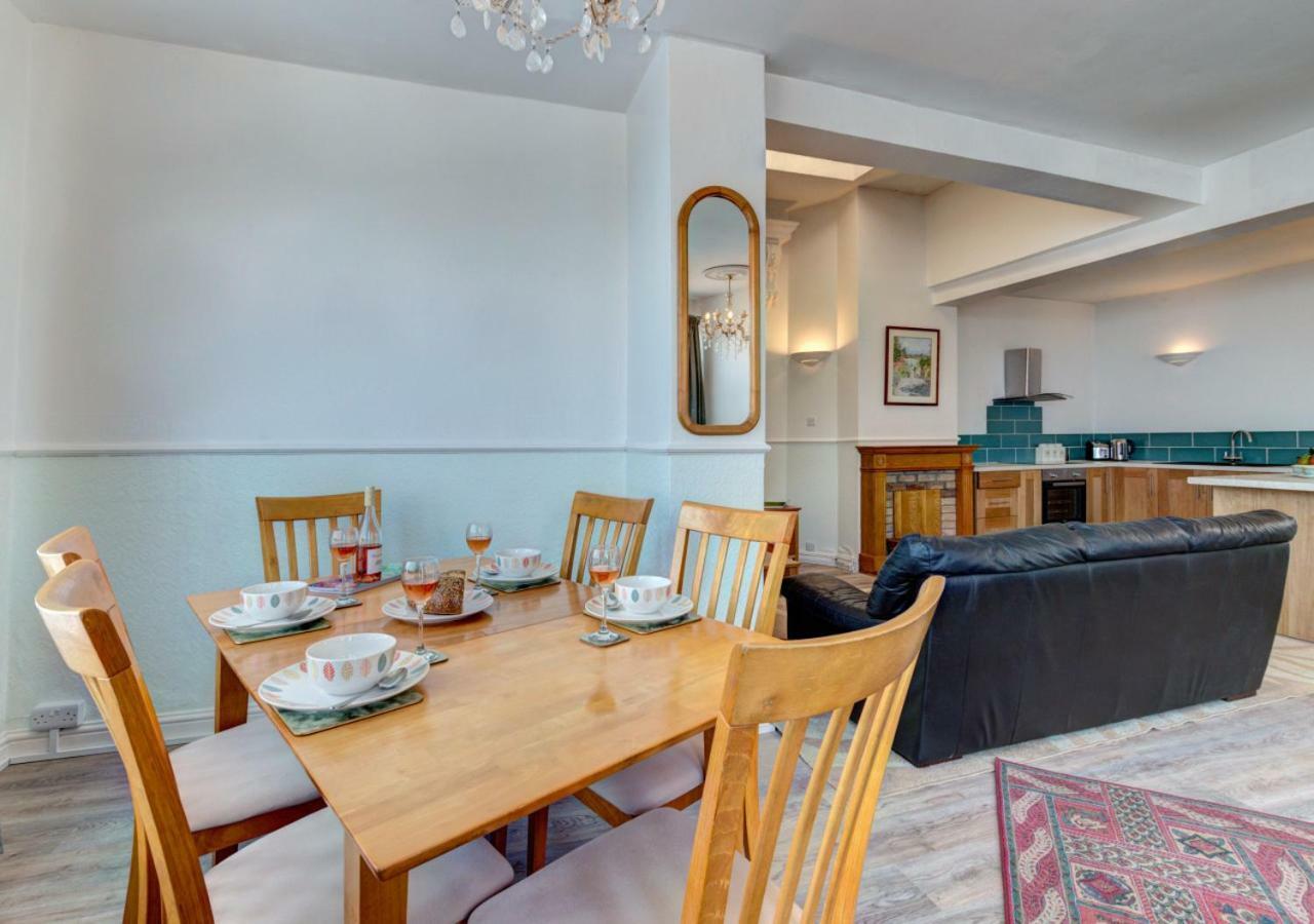 Apartment Oddicombe Hall Flat 2 *