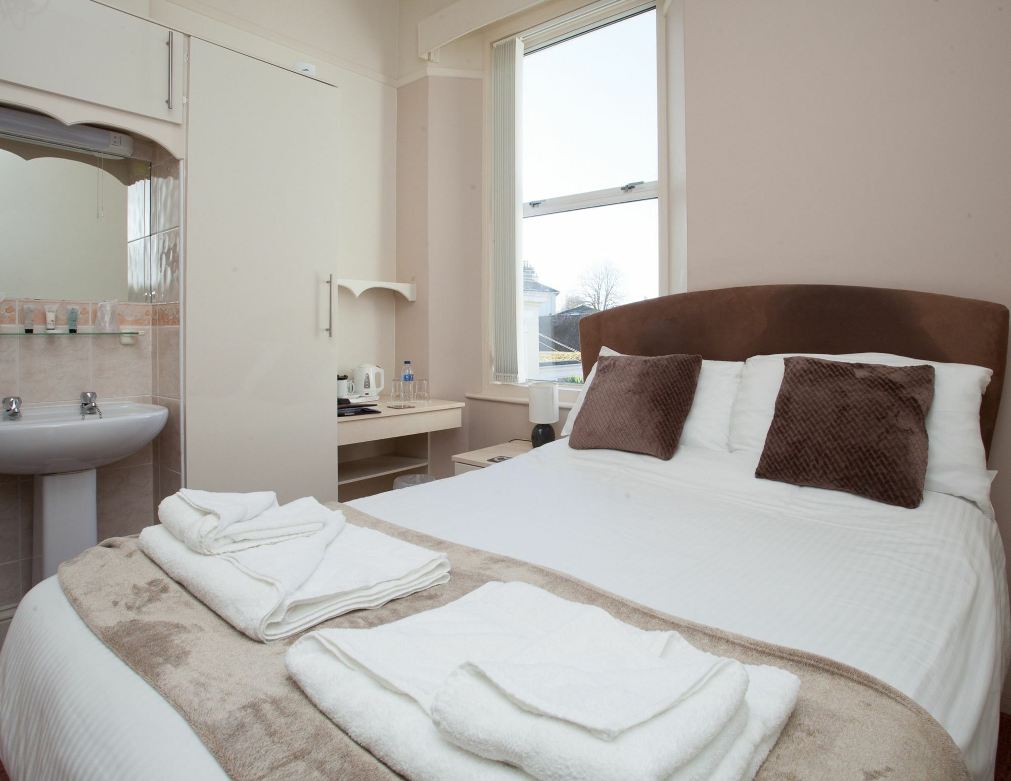 74 Belgravia Guest house Torquay
