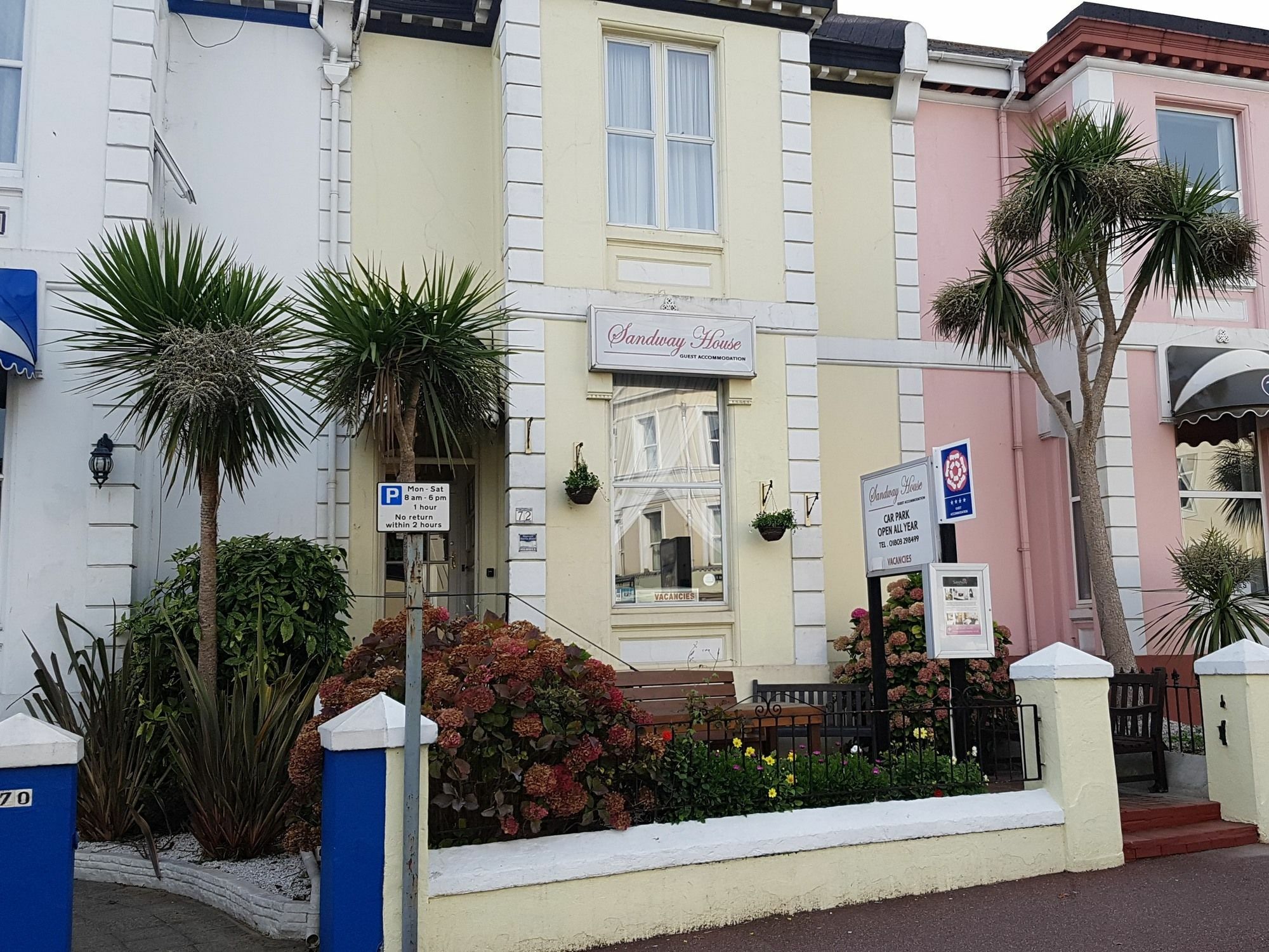 Sandway House 4*