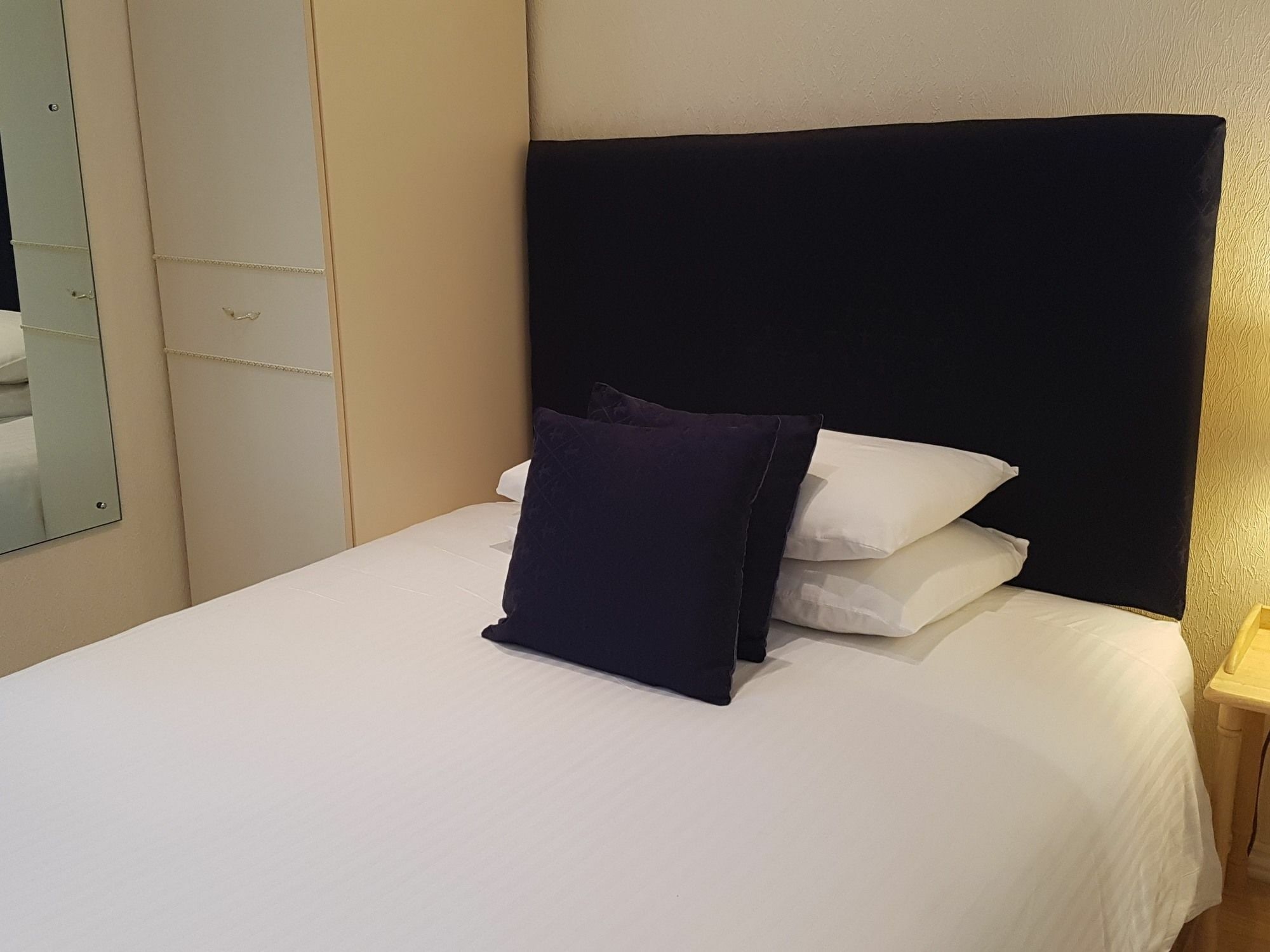 Sandway House Guest house
