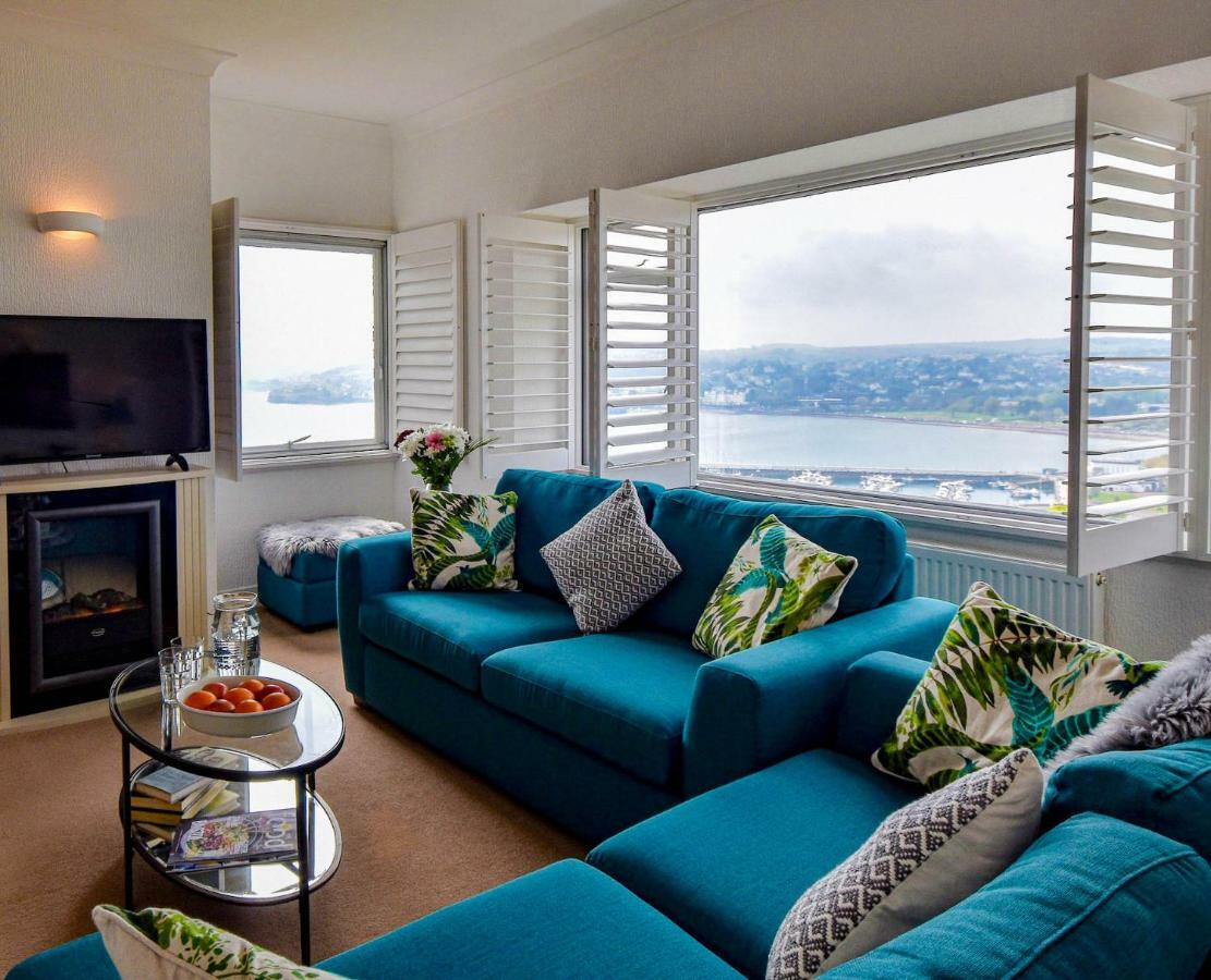 Apartment Vane Tower,