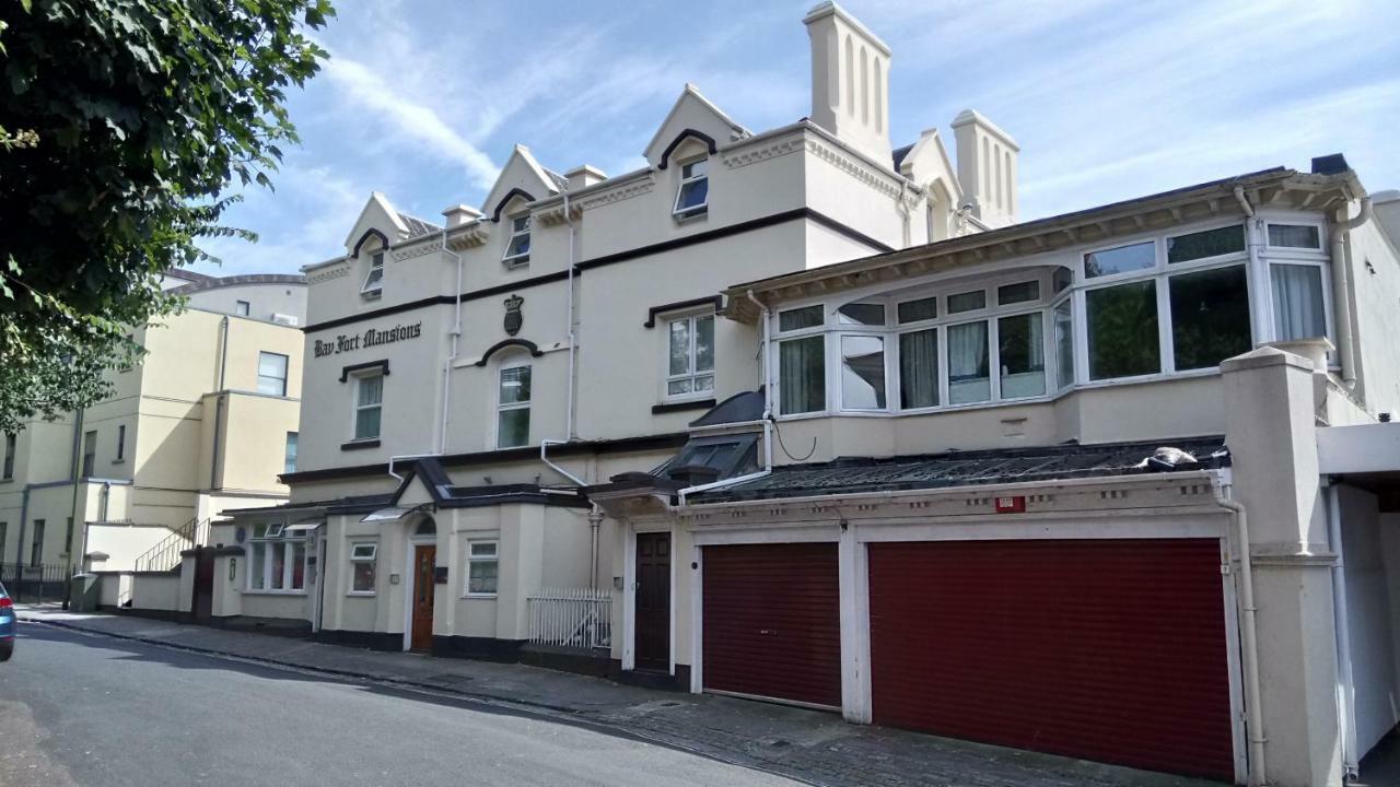 Bay Fort Mansions Apartamento