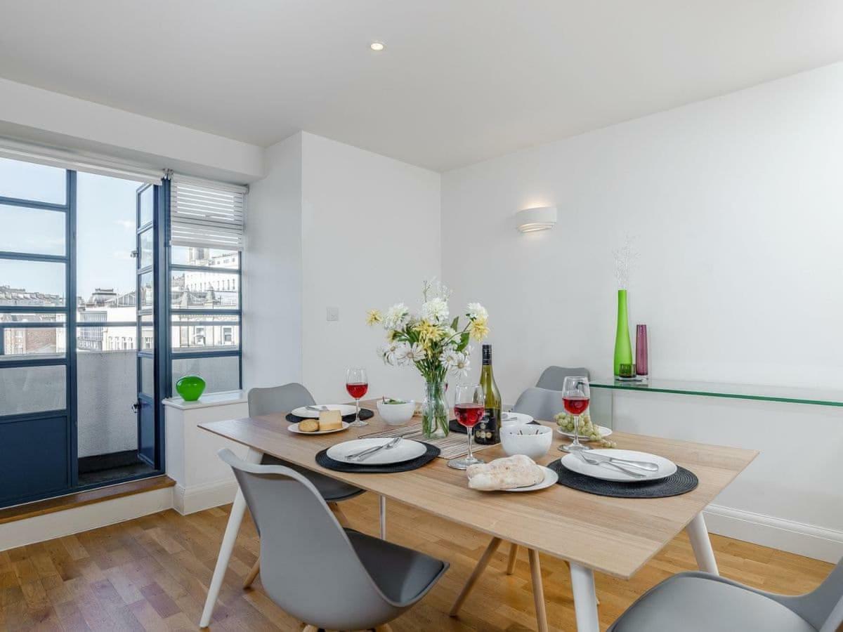 5 Queens Quay Torquay