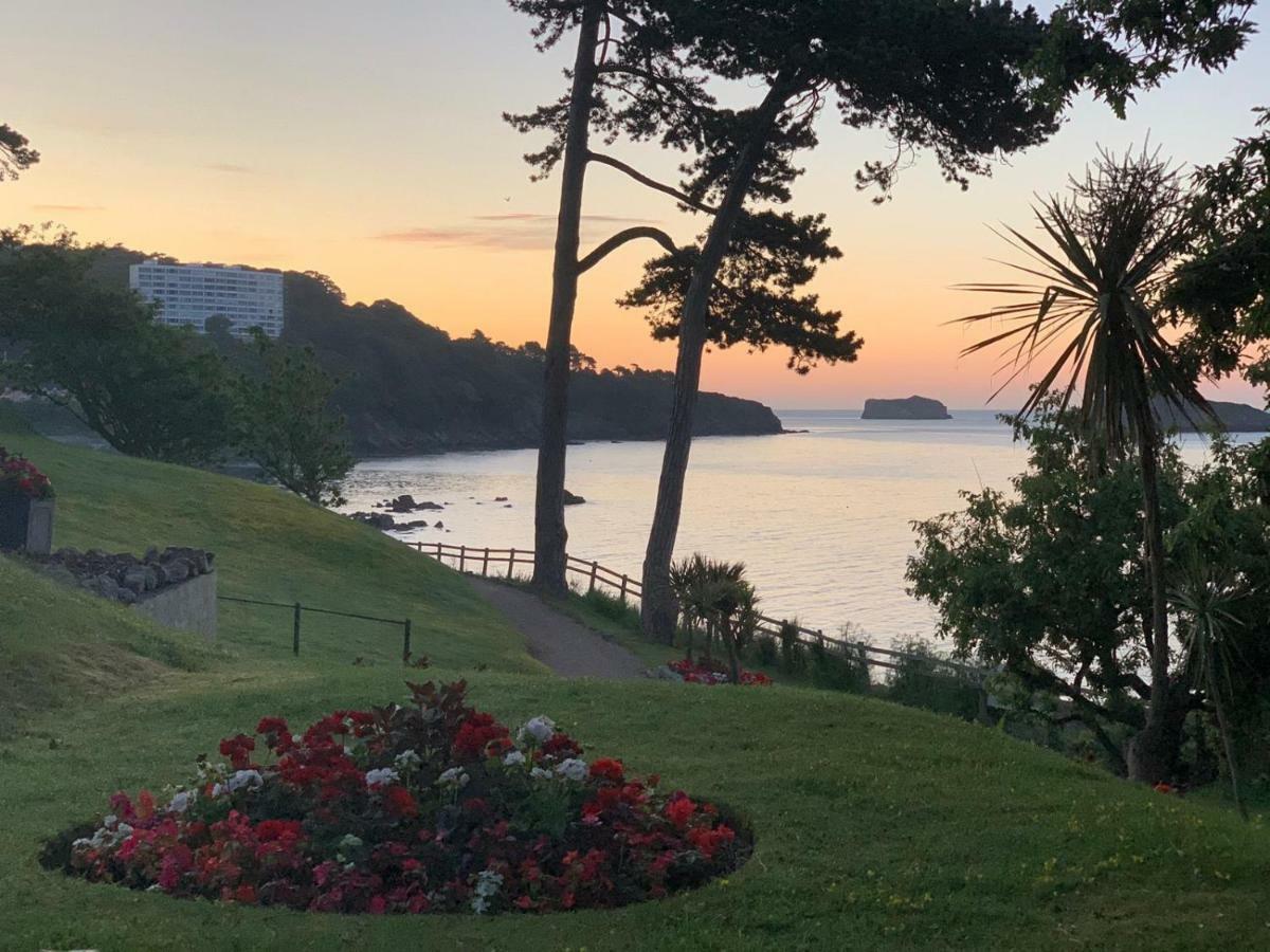 Seaview Regency Apartment