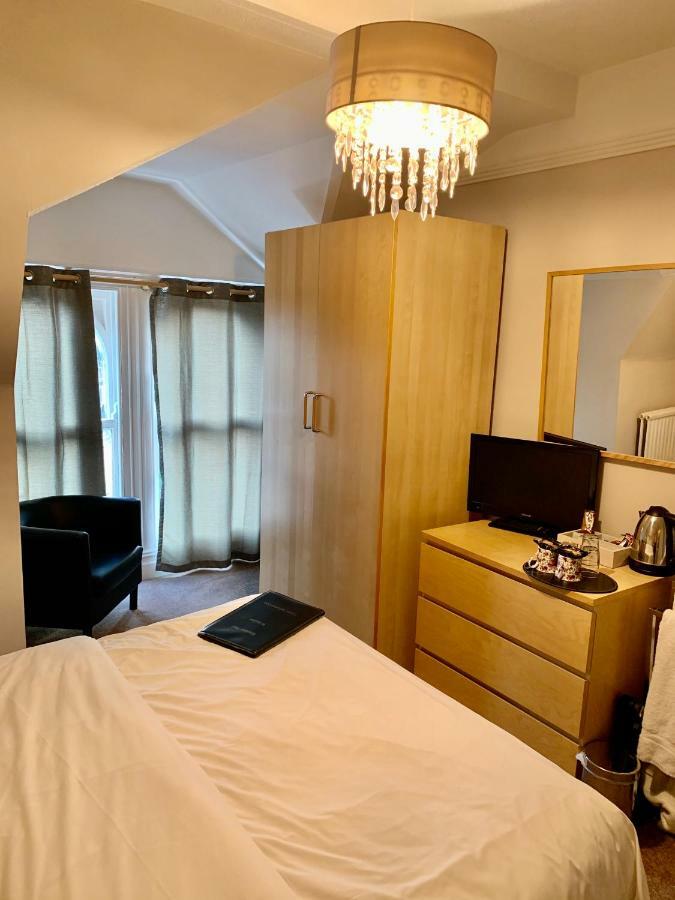 Braddon Hall Guest house