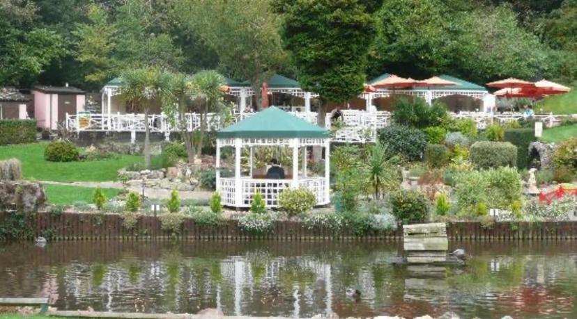 Crowndale - Exclusively For Adults Acomodação com café da manhã  Torquay