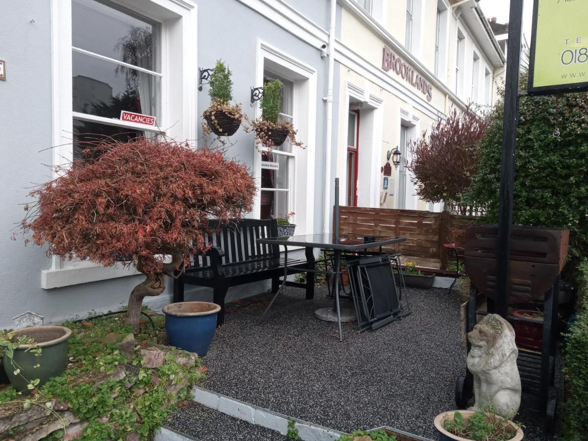 Guest house Lawnswood 4*