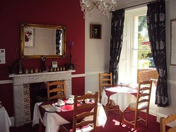 Lawnswood 4*