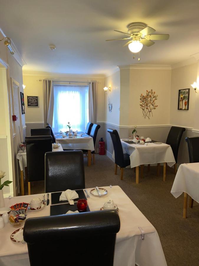 Acomodação com café da manhã  Crowndale - Exclusively For Adults