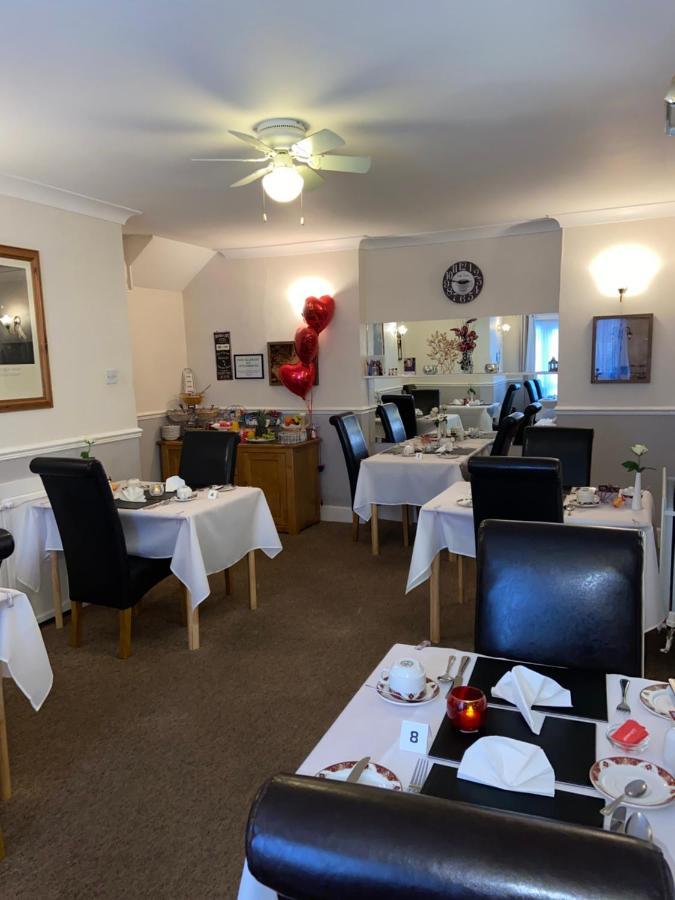 Acomodação com café da manhã  Crowndale - Exclusively For Adults