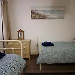 Roslyn Cottage