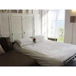 Seaview Regency Apartment
