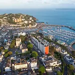 Seaesta- Luxury Family Home, Short Walk To Harbour