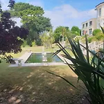 Villa Sylvania Ample Onsite Parking, Close To Beach