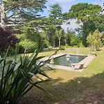 Villa Sylvania Ample Onsite Parking, Close To Beach
