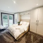 D Abode Devon