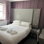 Riviera Hotel