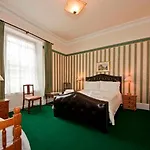Ashurst Lodge