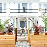 Abbey Lawn Hotel