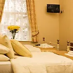 Tor Dean Guest House
