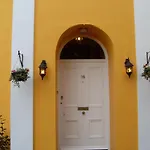 Heathcliff House B&B Exclusively For Adults Free Large Carpark