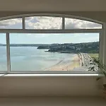Clifftop Apartment Panoramic Seaview Penthouse Apartment Sleeps 8