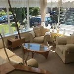 Coombe Court Hotel