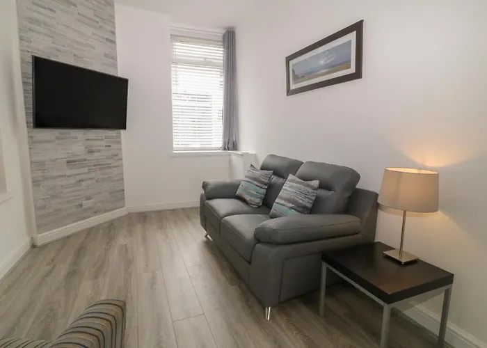 113 Babbacombe Road