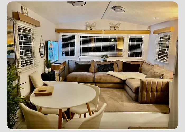 Hoburne Devon Bay Holiday Home Fresh Bright Rental - Home From Home