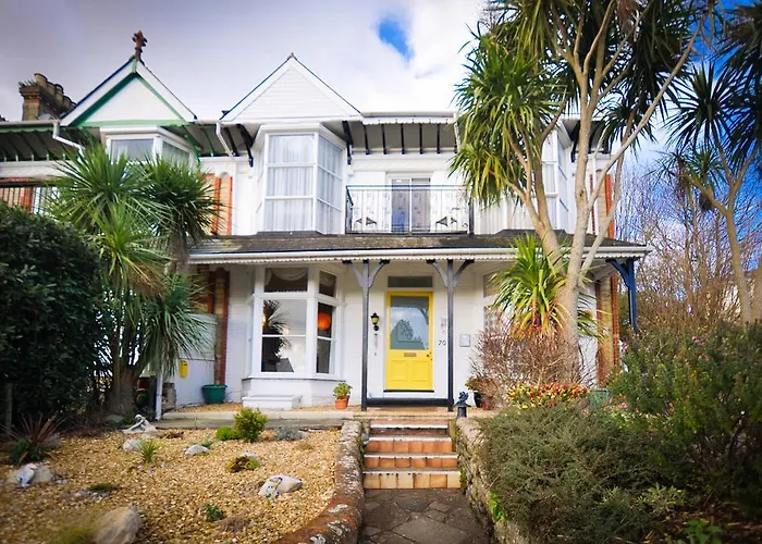 Avron House