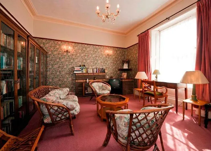 Ashurst Lodge