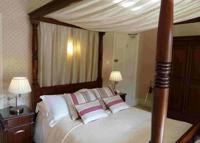Lanscombe House