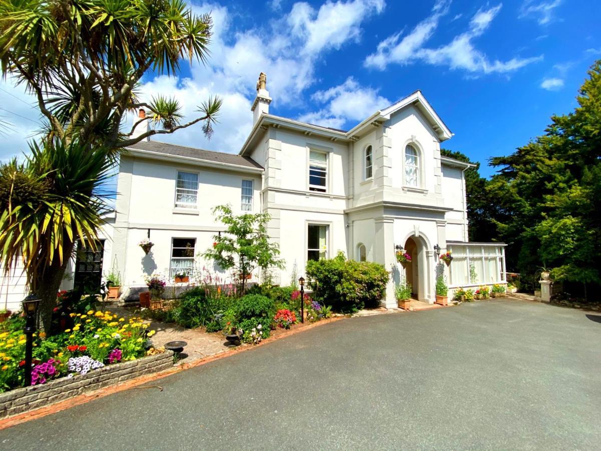 Muntham Luxury *