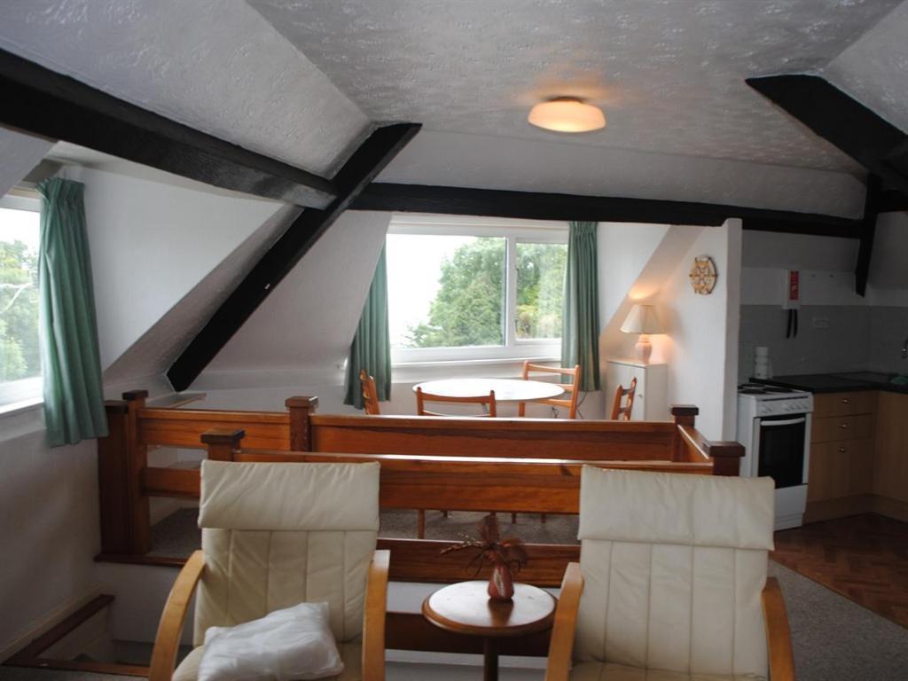 Devon Palms Holiday And Cottages
