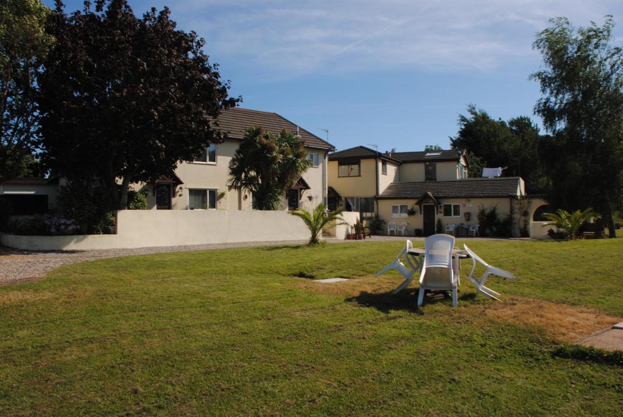 Devon Palms Holiday And Cottages Torquay
