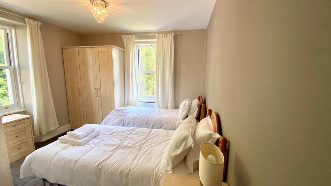 Torbay Rise - With Pool, Hot Tub, Sauna, Gym, Games And Cinema Room; Sea Views Casa de férias