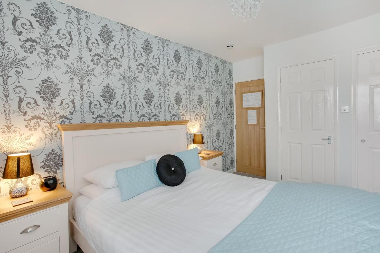 Trelawney - Torquay