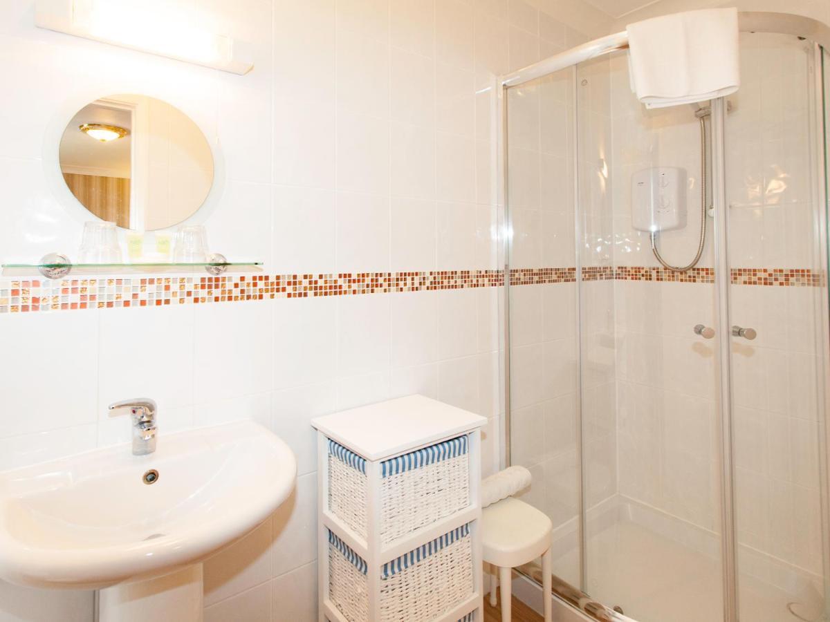 Elmington House- Adults Only Guest house