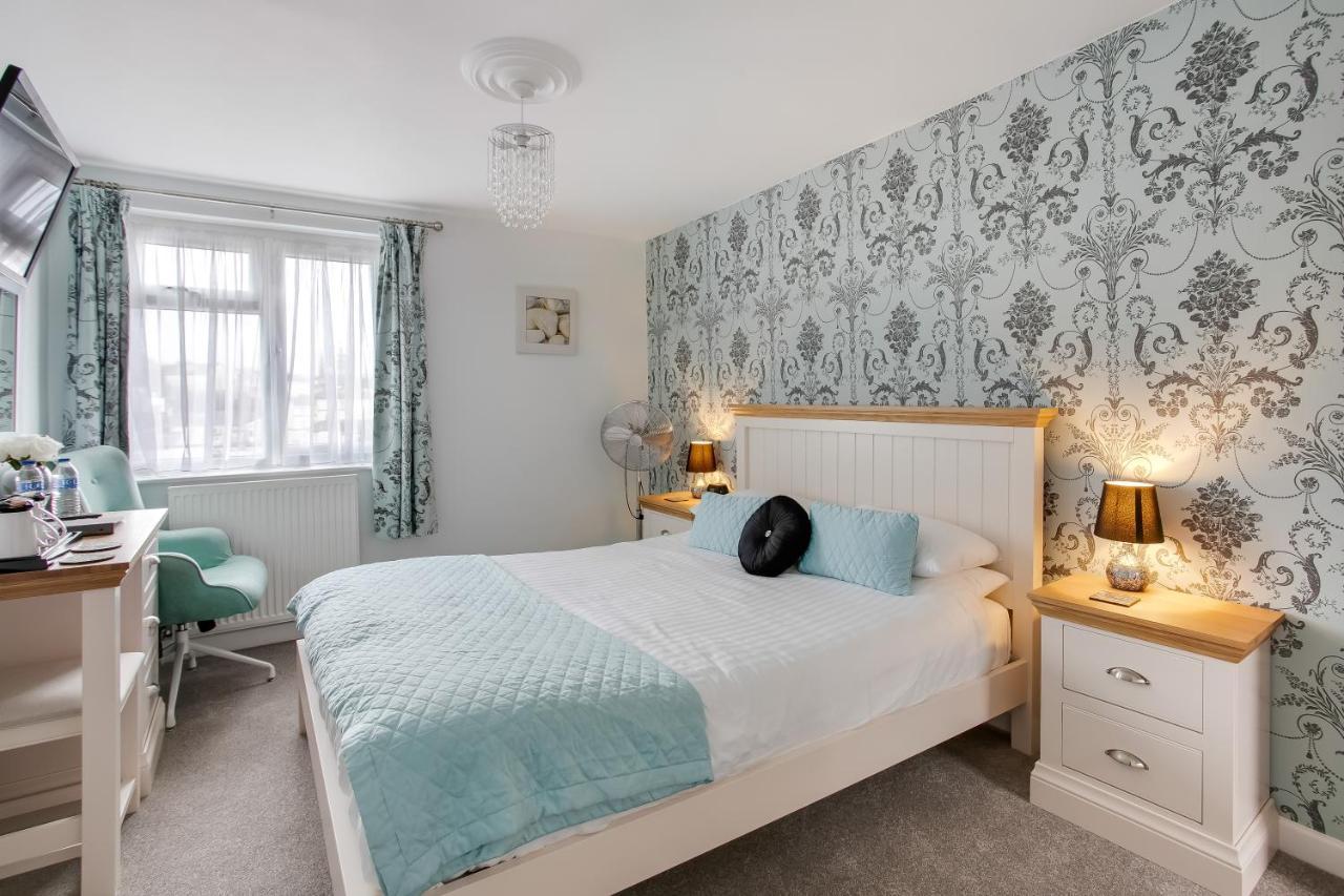 Trelawney - Torquay