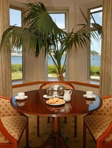 Livermead Cliff 3*