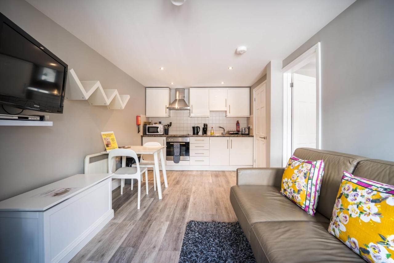 Trinity Mews *