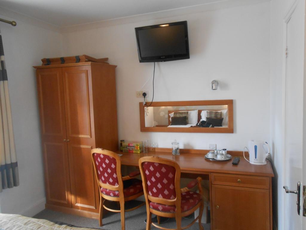 Ansteys Lea Torquay