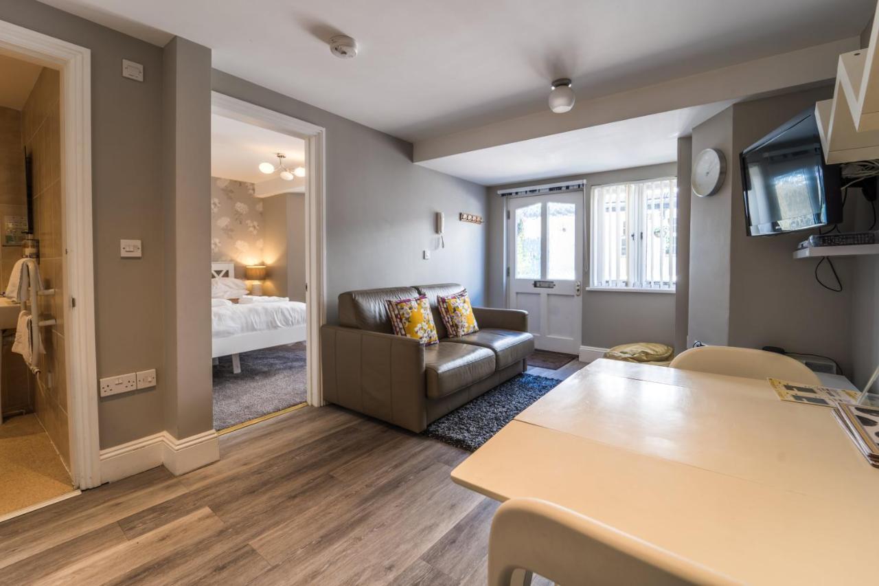 Trinity Mews Apartment