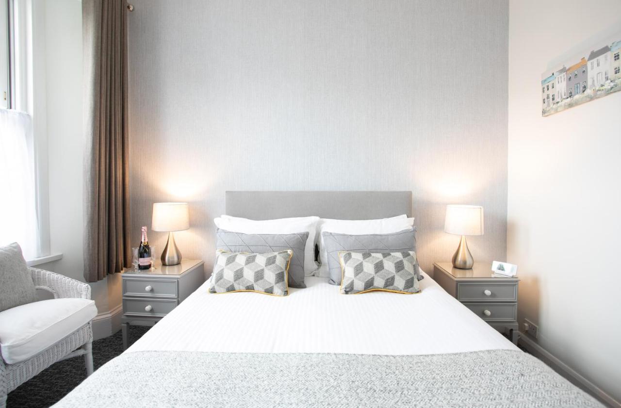 Guest house Westbrook 4*