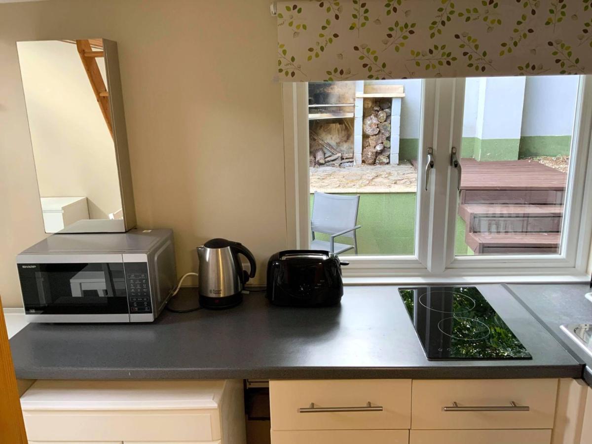 Aremo Garden House Chalet Torquay