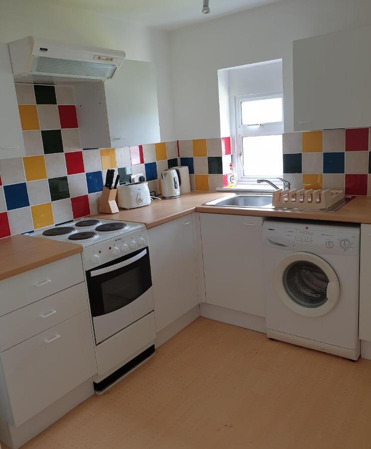 Sylvania Ample Onsite Parking, Close To Beach