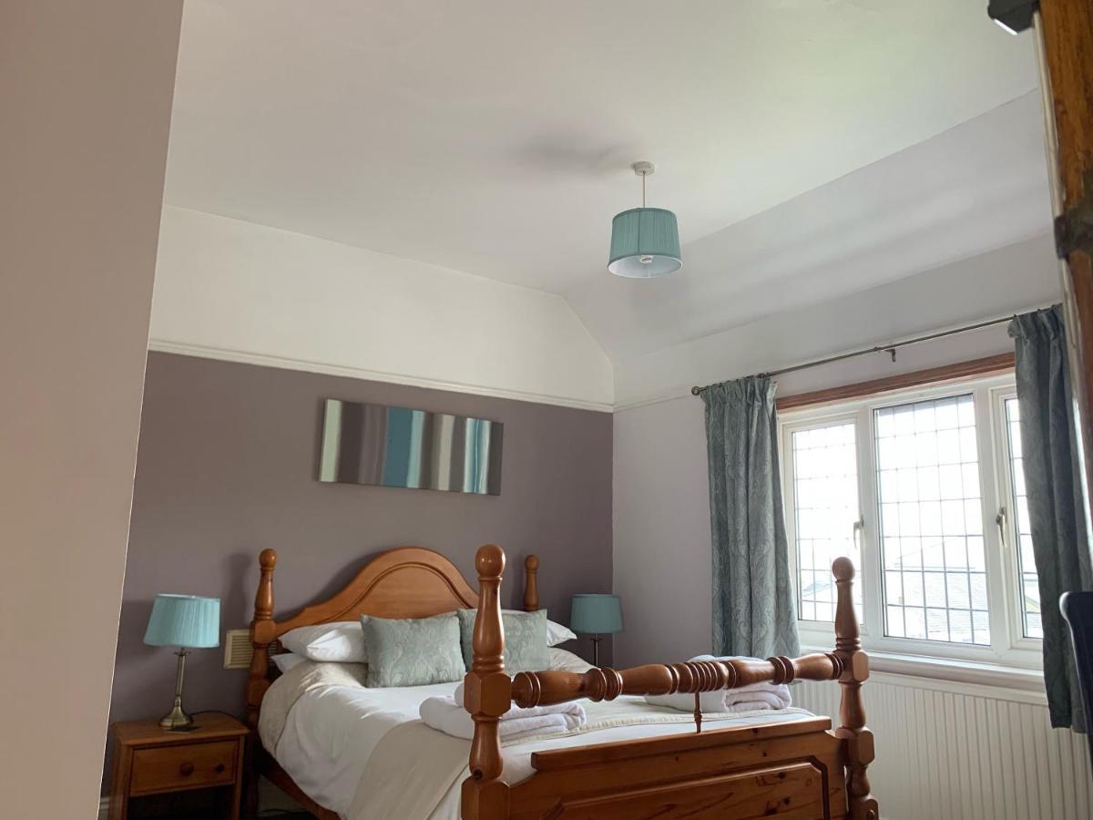 Burleigh House , A Cosy Retreat In Agatha Christie's Hometown Bed & Breakfast Torquay