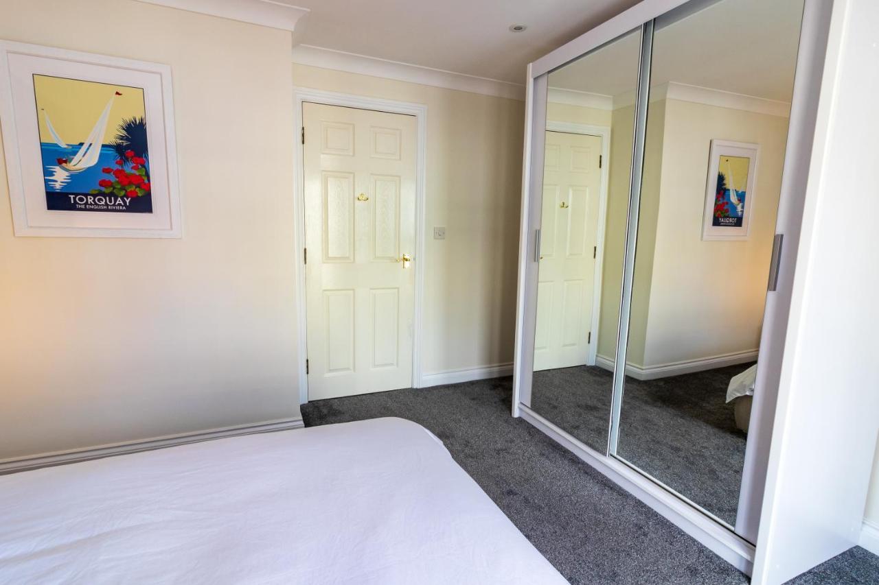 Holiday home Seaesta- Luxury Family Home, Short Walk To Harbour Torquay