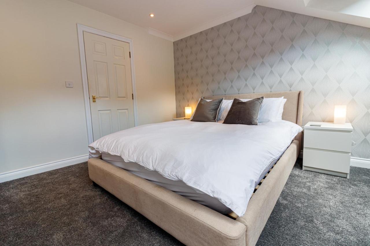 Seaesta- Luxury Family Home, Short Walk To Harbour Torquay